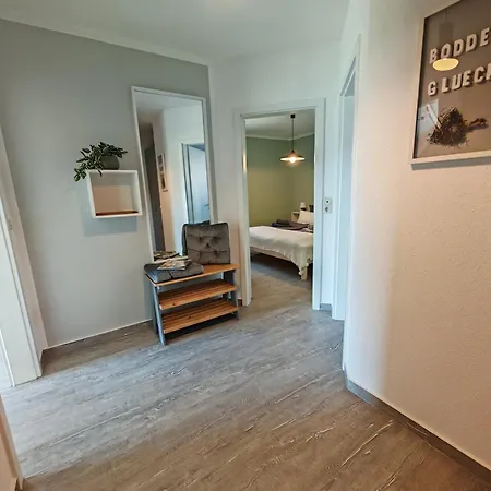Boddenglueck Apartment *